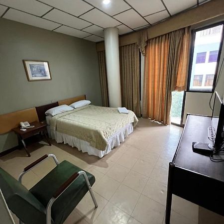Hotel Rizzo Guayaquil Exterior foto